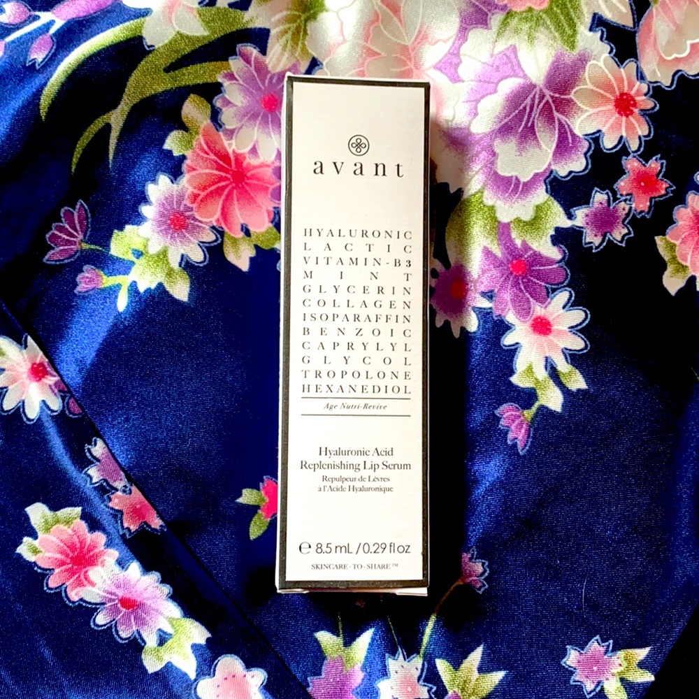 Avant- Hyaluronic Acid lip serum